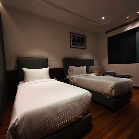 Hotel Pride Elite Haridwār Esterno foto