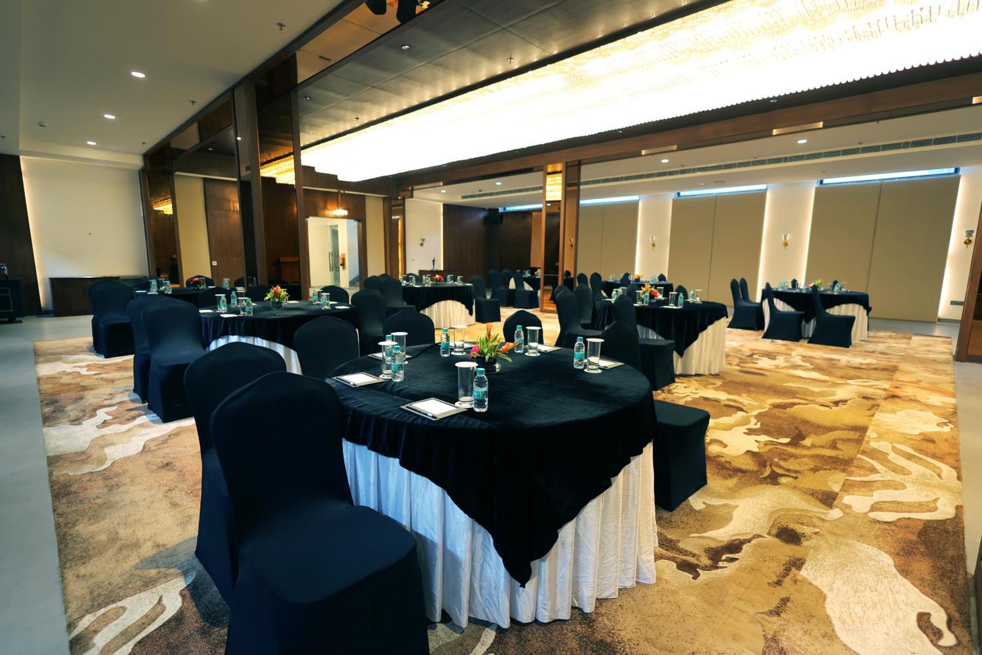 Hotel Pride Elite Haridwār Esterno foto