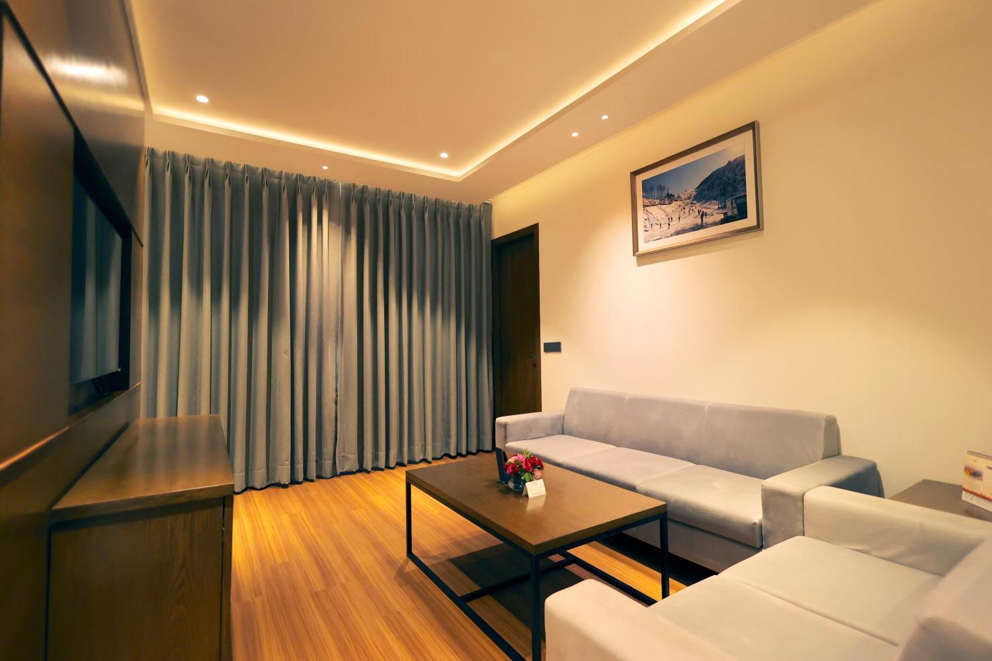 Hotel Pride Elite Haridwār Esterno foto