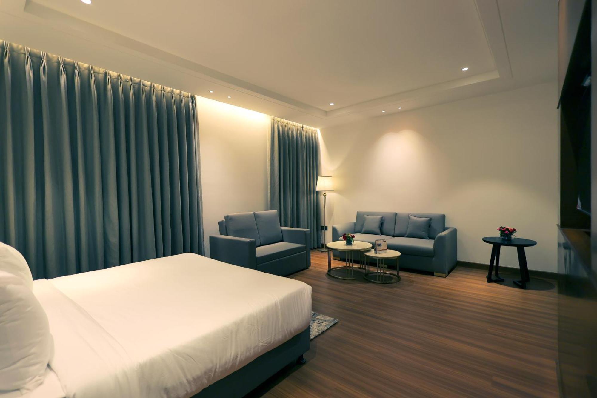 Hotel Pride Elite Haridwār Esterno foto
