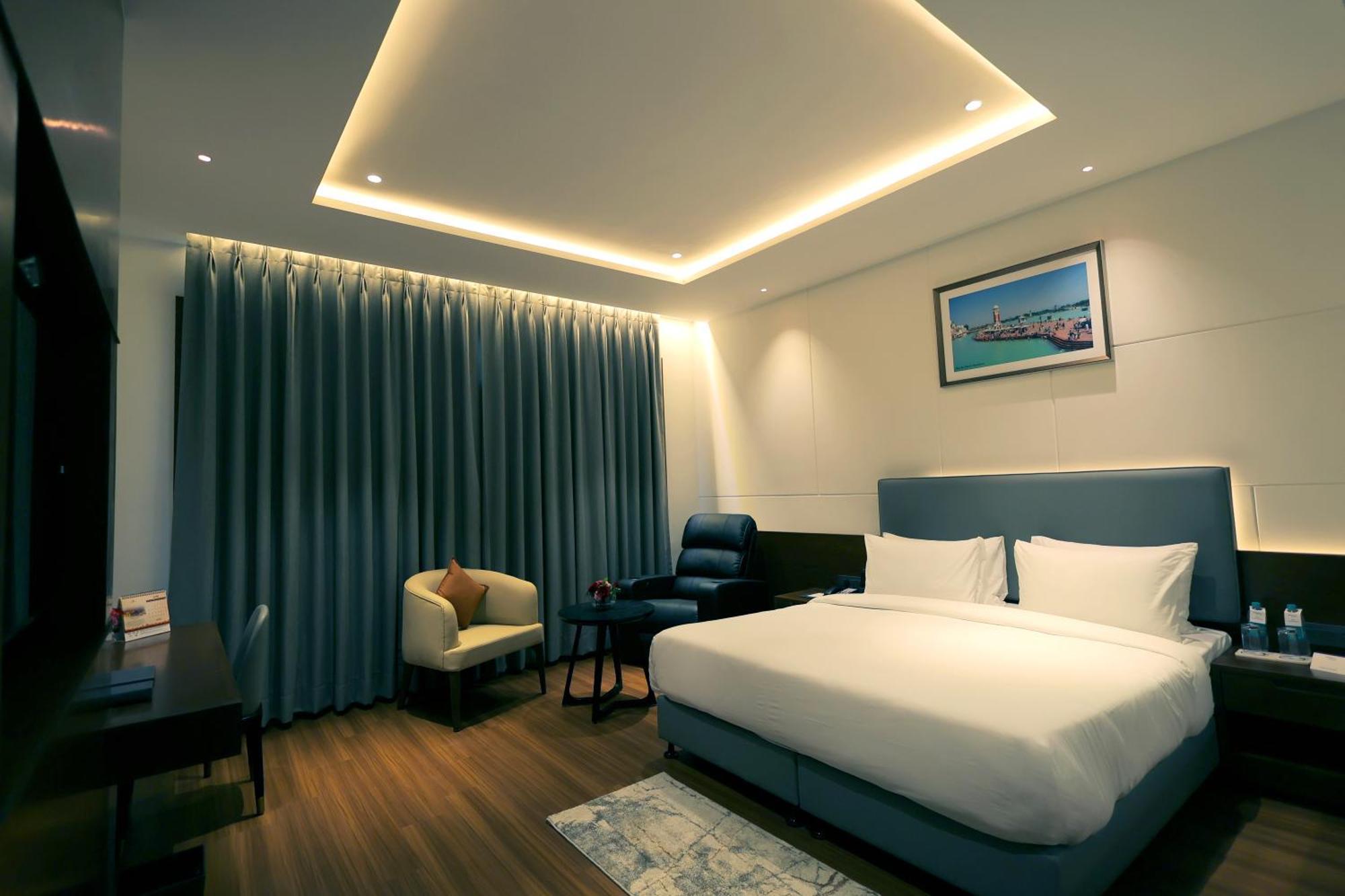 Hotel Pride Elite Haridwār Esterno foto