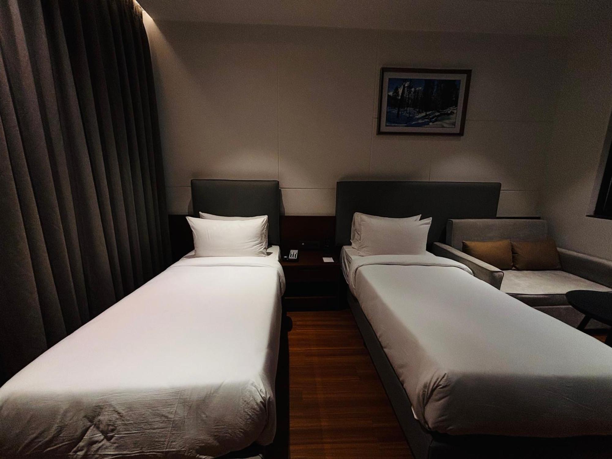 Hotel Pride Elite Haridwār Esterno foto